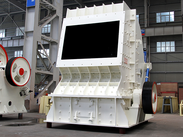 夕線石反擊式破碎機(jī)