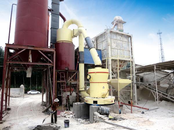 大理石雷蒙磨粉機(jī)現(xiàn)場(chǎng)圖