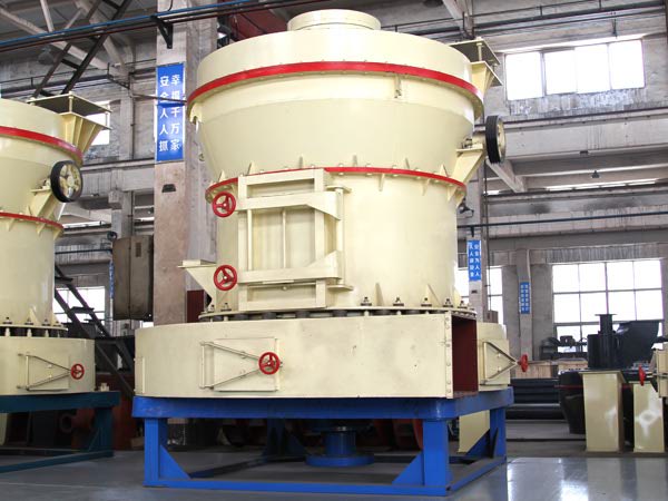 大型重晶石磨粉機(jī)