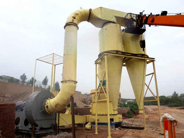 4r磨粉機(jī)現(xiàn)場(chǎng)圖