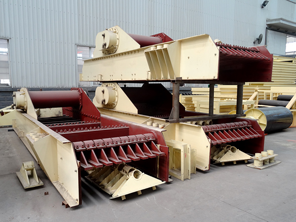 振動(dòng)給料機(jī)